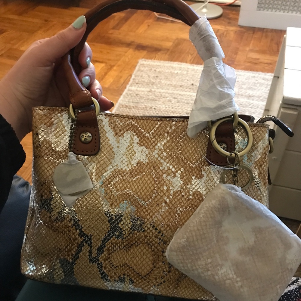 Leather snakeskin purse